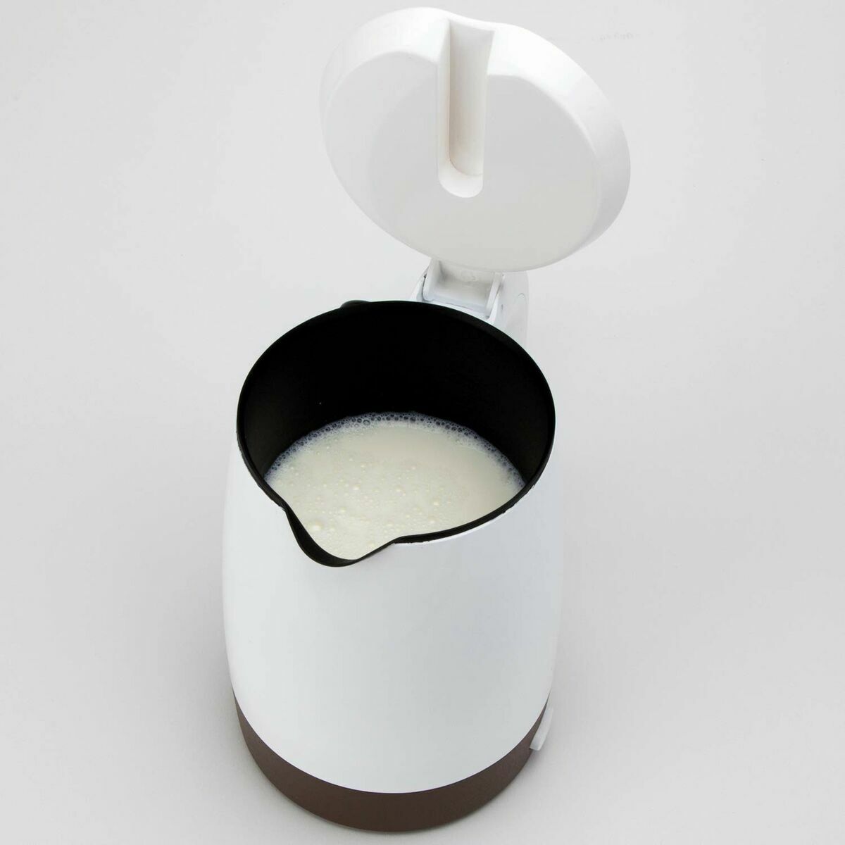 Vattenkokare JATA CL819/5 Vit 400 W 1 L Plast finns hos Nordekko