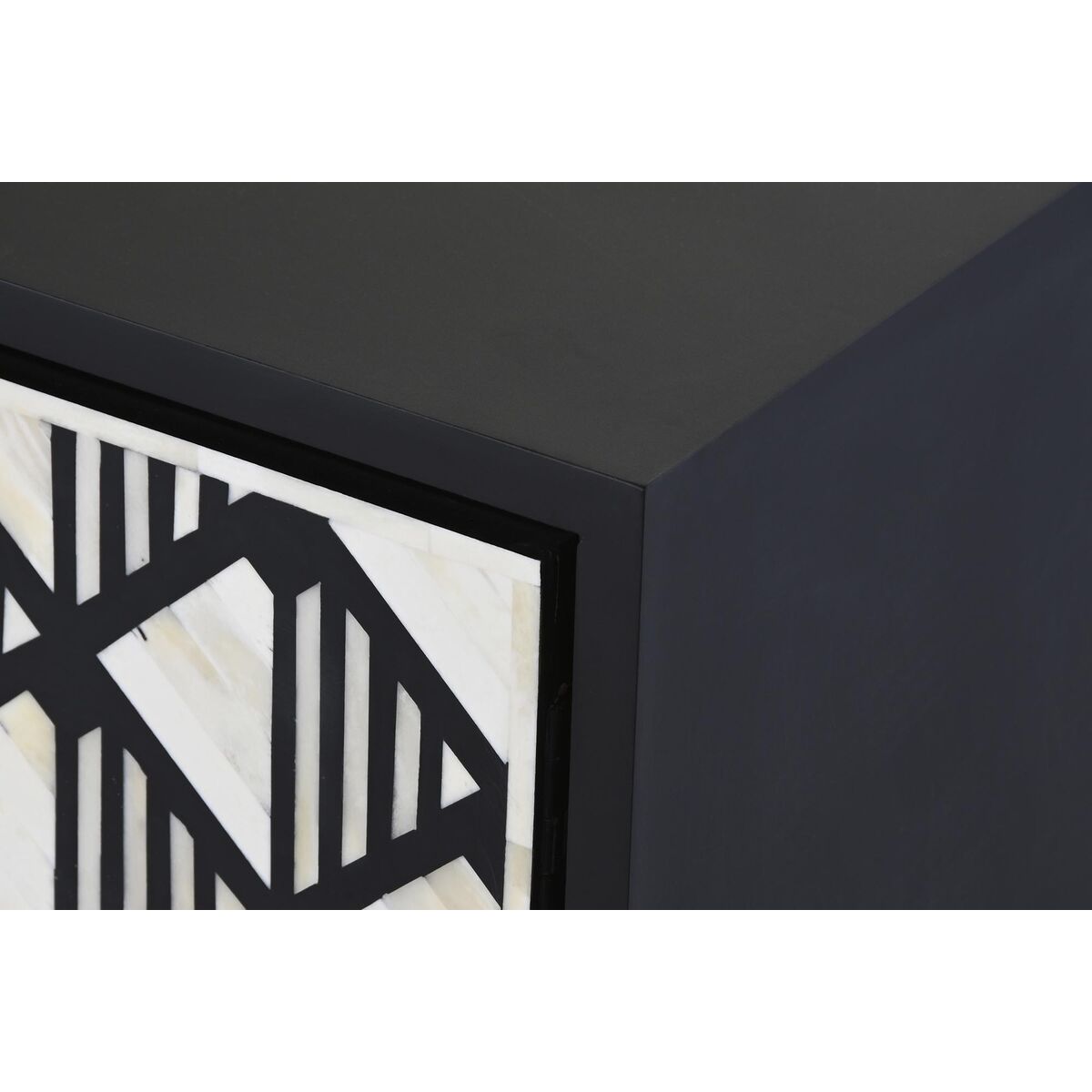 TV-möbler DKD Home Decor Vit Svart Grå Harts Ben Trä MDF 170 x 40 x 50 cm finns hos Nordekko