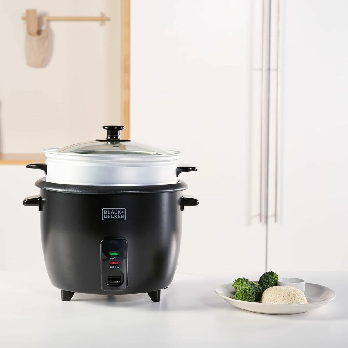riskokaren Black & Decker BXRC1800E Svart 1,8 L Vit Aluminium 700 W finns hos Nordekko