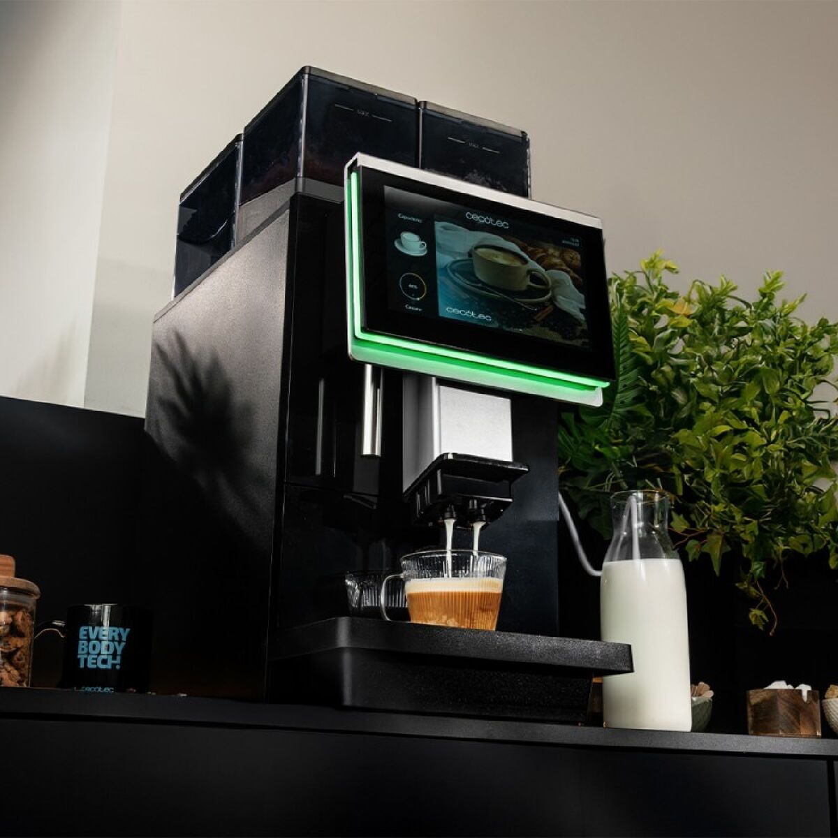 Superautomatisk kaffebryggare Cecotec Lounge 2900 W 15 bar 700 ml 1,8 L finns hos Nordekko