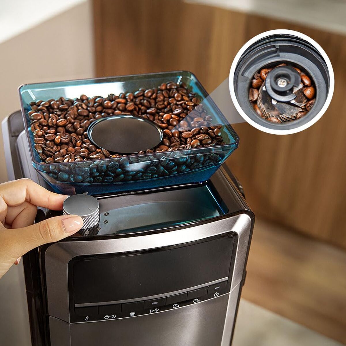 Kaffebryggare Cecotec Coffee 66 Grind & Brew 1400 W 1,5 L Svart finns hos Nordekko