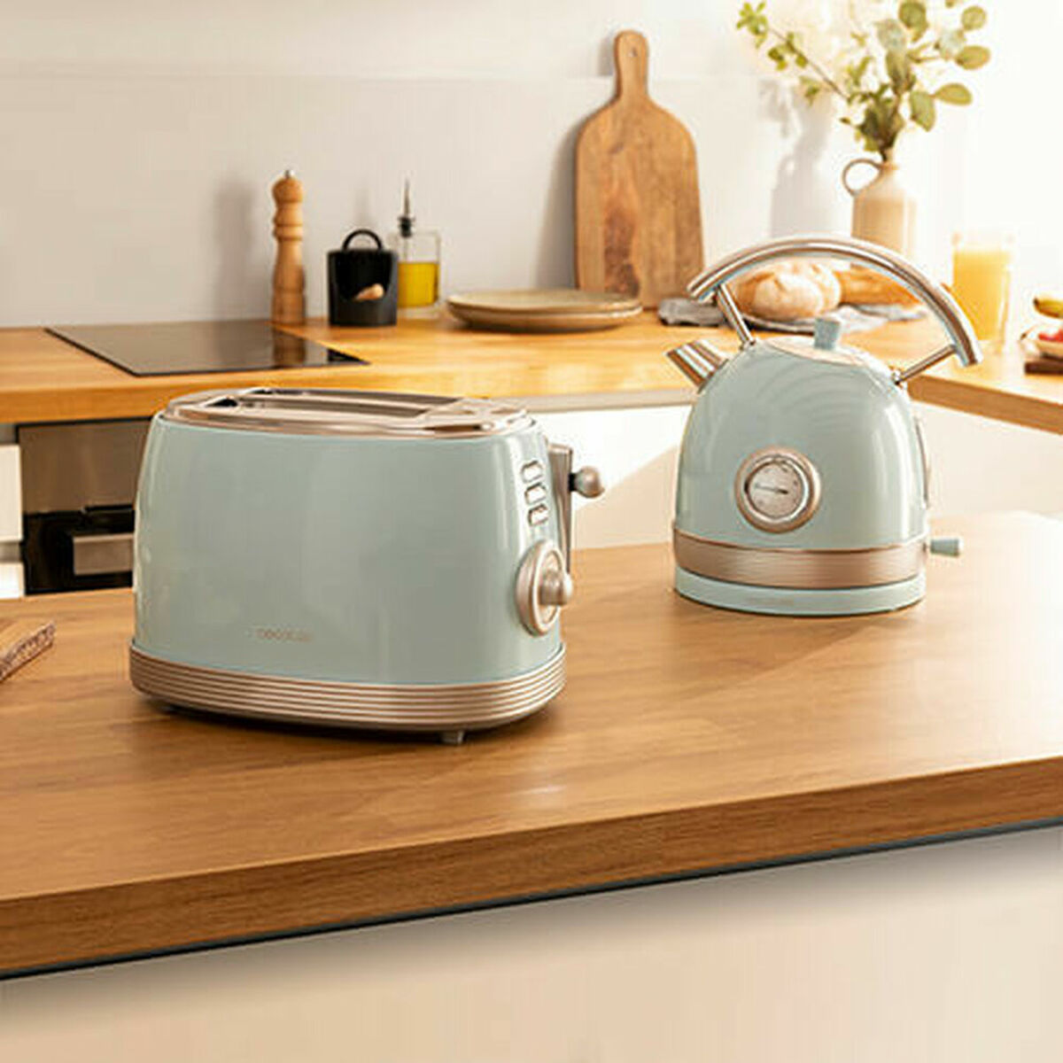 Brödrost Cecotec Vintage 800 Light Blue 850 W finns hos Nordekko
