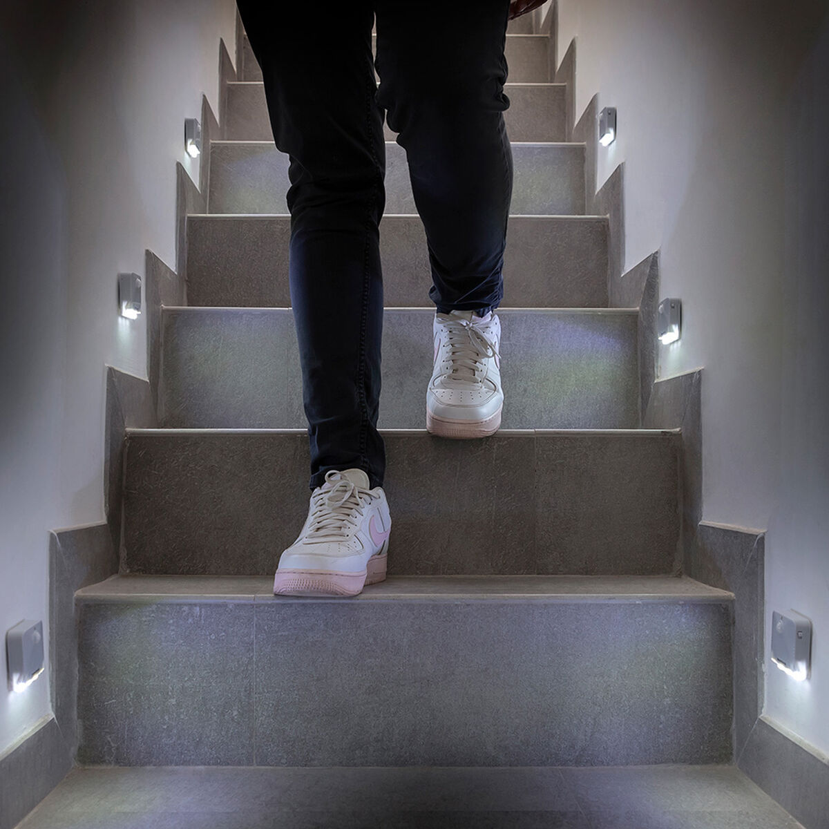 V2HED00B761965BDA114F37DE7720764889R5574005P10