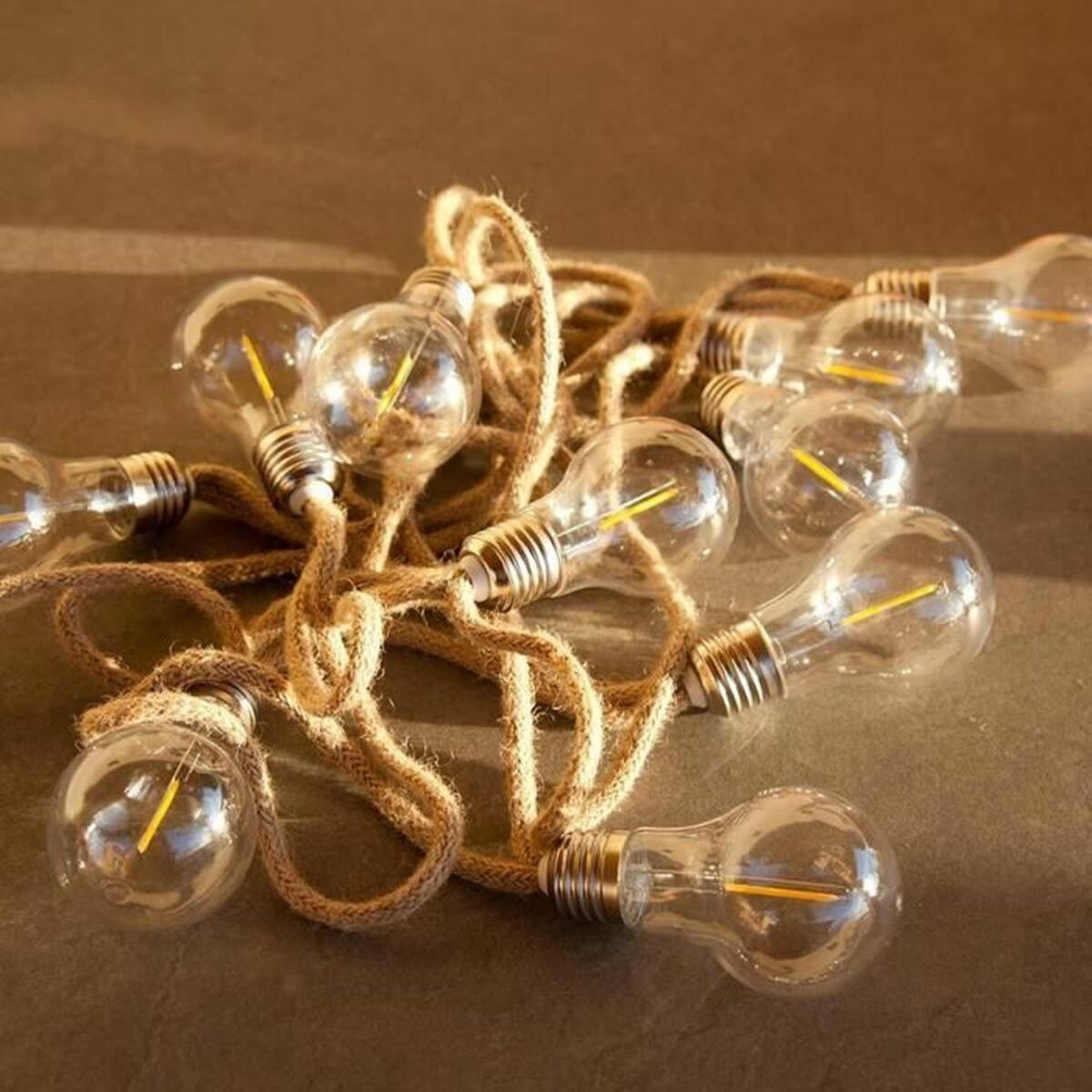 LED-krans Lumisky Ampoules Fantasy Vit 10 finns hos Nordekko