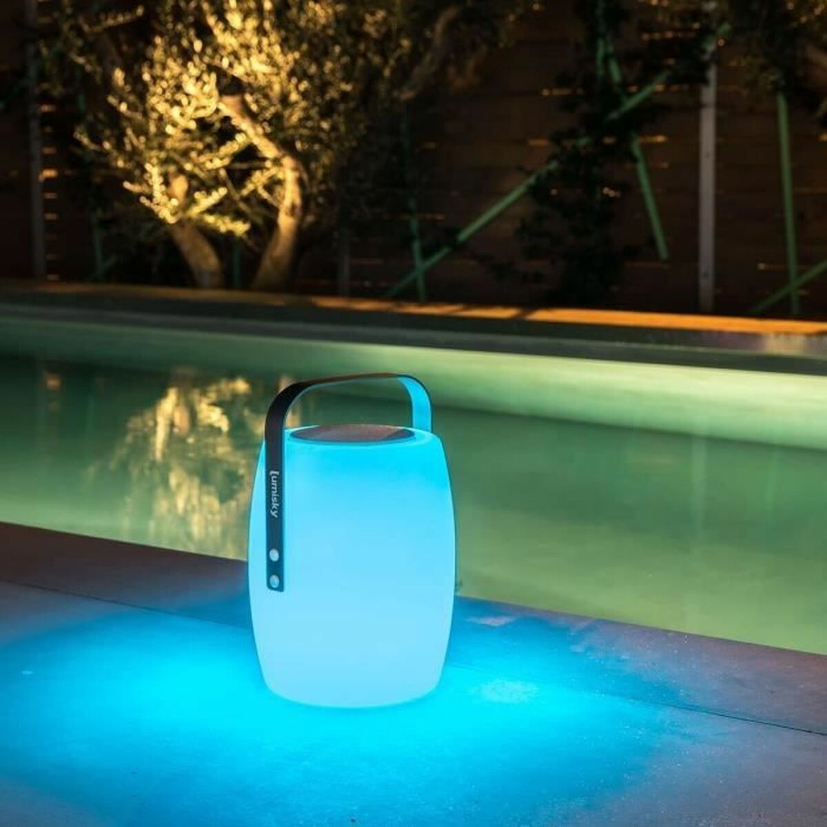Bluetooth högtalare med LED-belysning Lumisky LUCY PLAY 5 V 300 Lm finns hos Nordekko