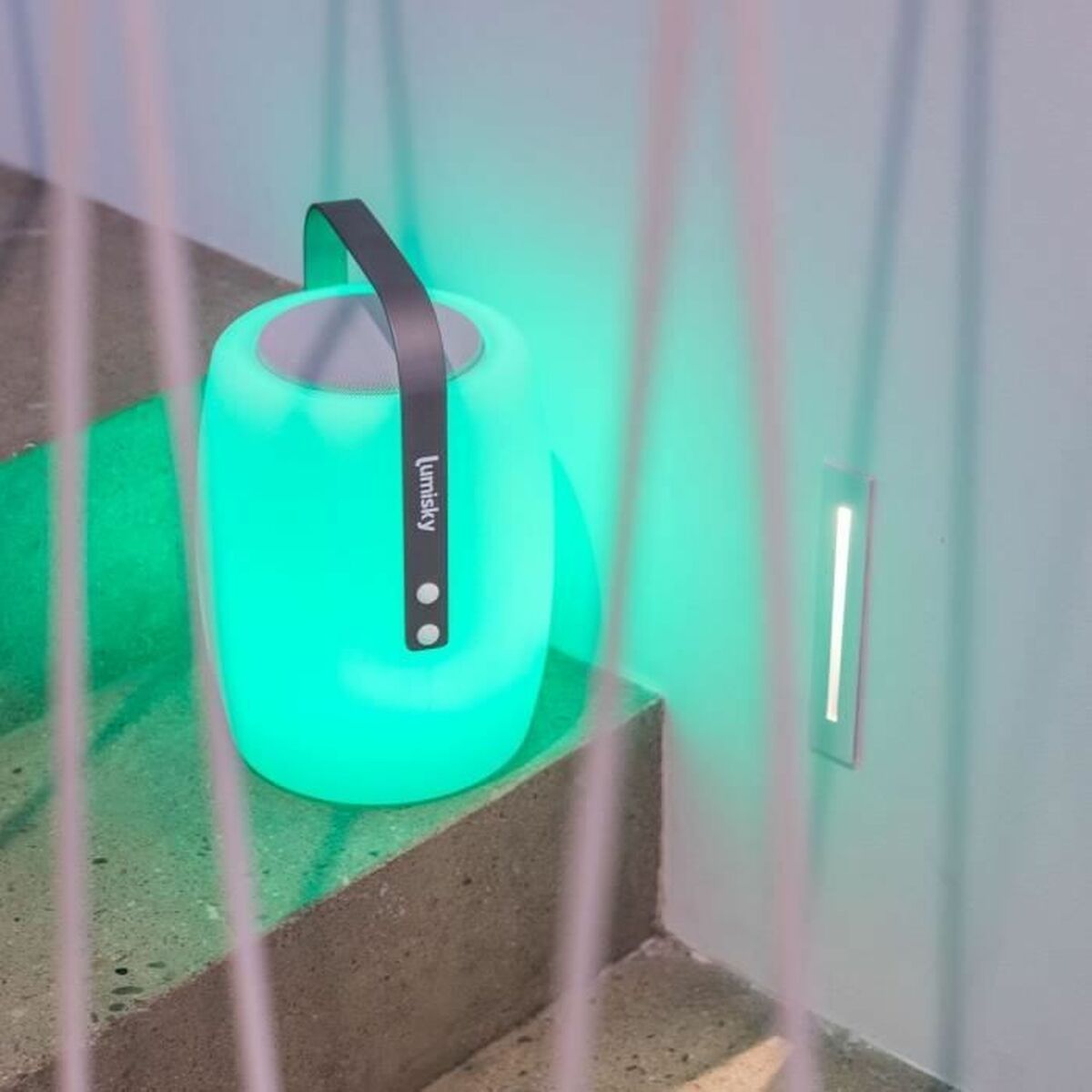 Bluetooth högtalare med LED-belysning Lumisky LUCY PLAY 5 V 300 Lm finns hos Nordekko