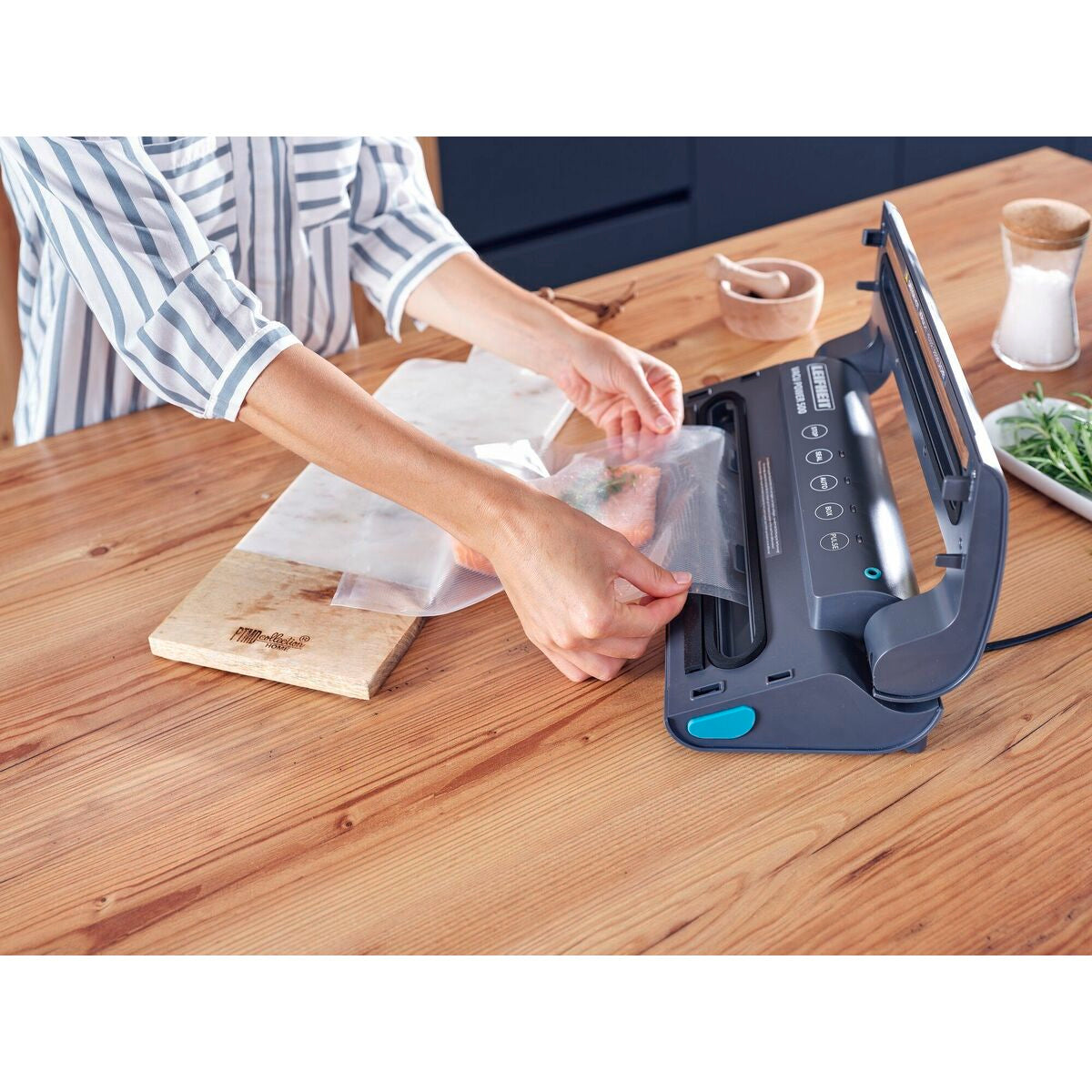 V2H4209E0D381FED7602ABACE1354D4644AR6853607P4