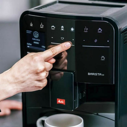 Superautomatisk kaffebryggare Melitta Barista SE F830-003 Svart 1450 W 15 bar finns hos Nordekko