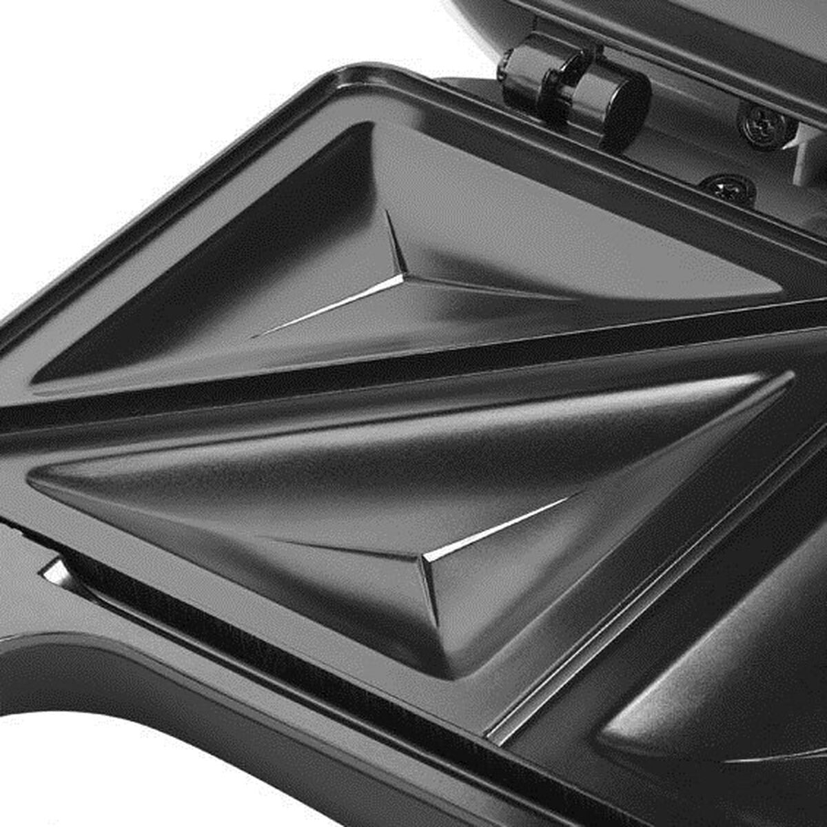 V1HC01B49CE7B1DE3A2EBDED9C359A2AEEBRP3