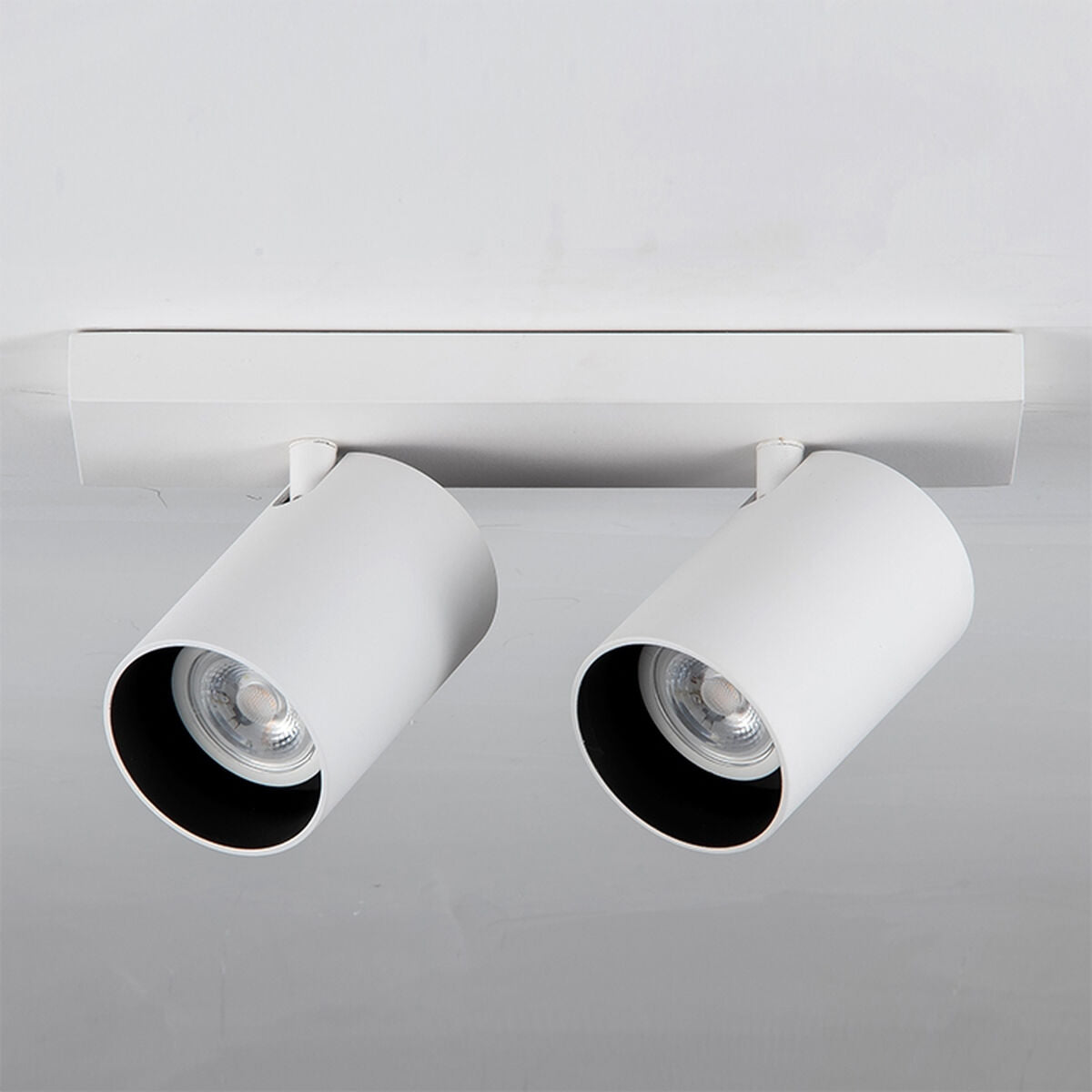 Taklampa Yeelight YLDDL-0084 (2700 K) (6500 K) finns hos Nordekko