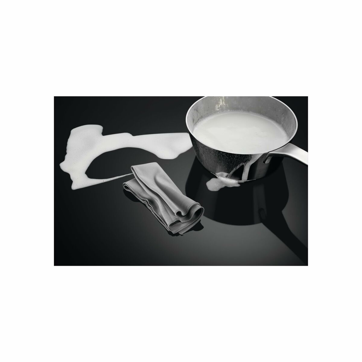 V2H51CC032B158C2DD93A134FC022547437R5575875P5