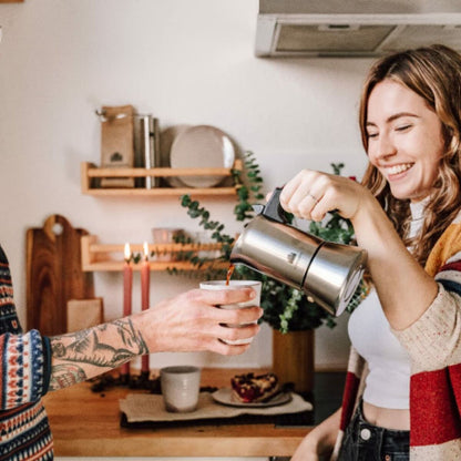 Italiensk Kaffepanna Bialetti Silvrig Trä Rostfritt stål finns hos Nordekko