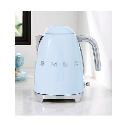 Vattenkokare Smeg Blå Rostfritt stål 2400 W 1,7 L finns hos Nordekko