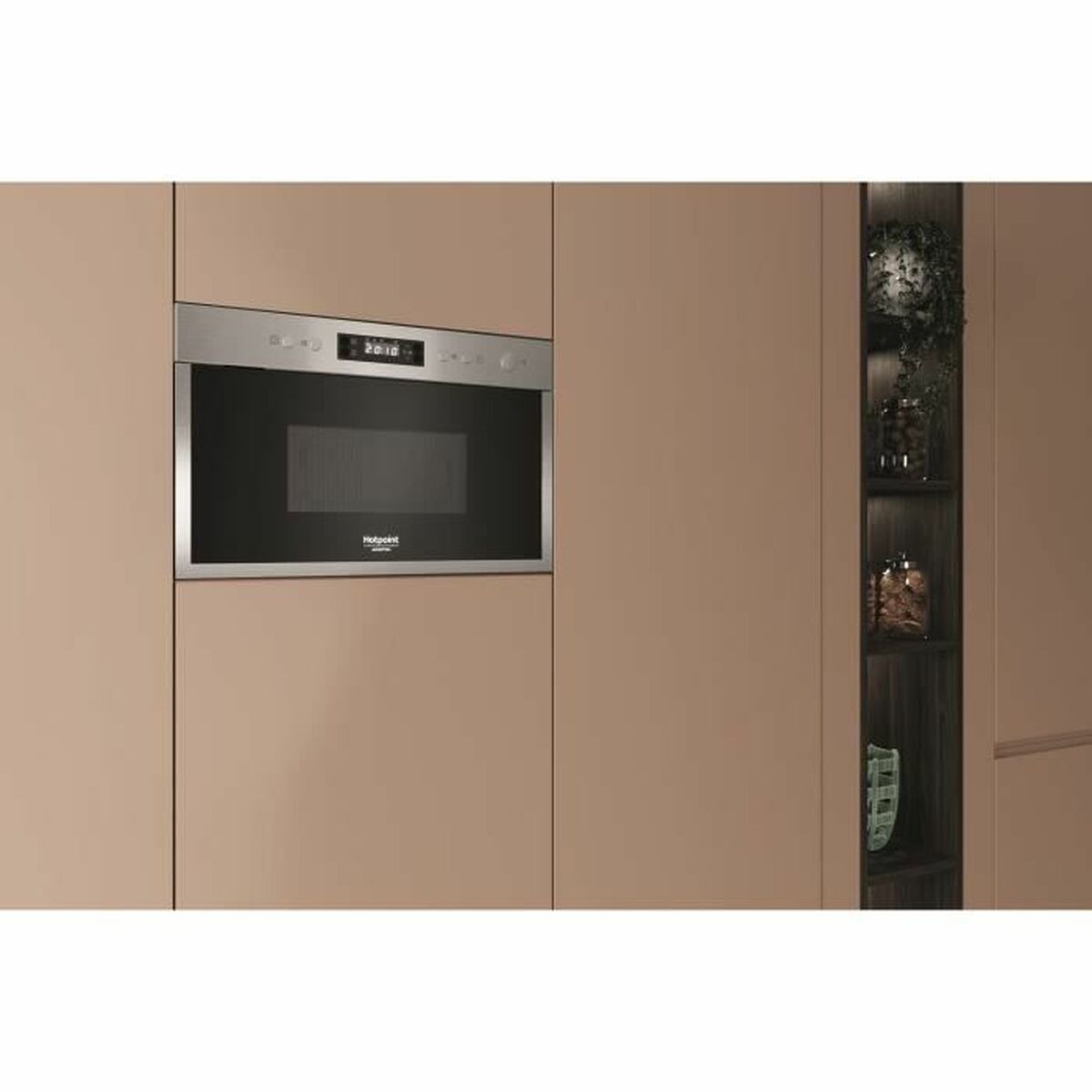 Mikrovågsugnen Hotpoint finns hos Nordekko