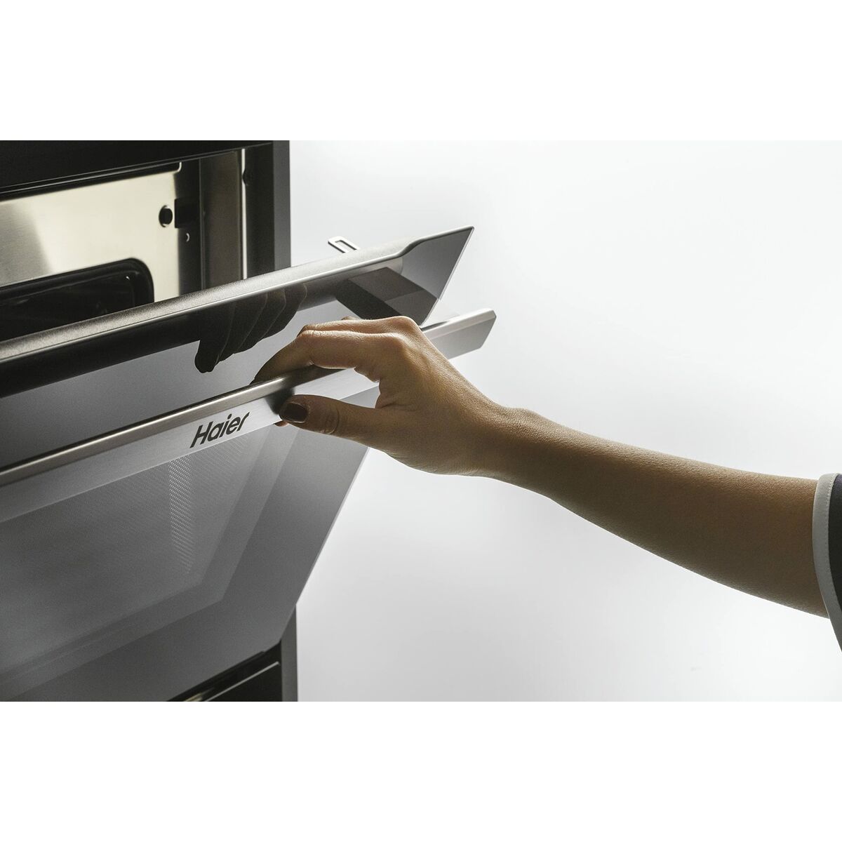 V2HB209AFD37D322A8B52622E0DFB042493R6760684P8