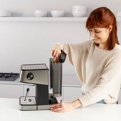 Espressobryggare Taurus TRENTO Stål 1,5 L finns hos Nordekko
