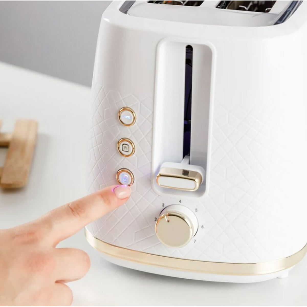 V2HD0D8CAF7FAD801A3D31447EB202952E0R6648558P4