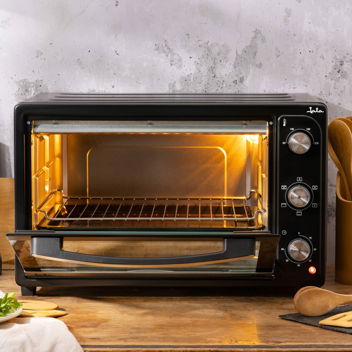 Elektrisk Mini-ugn JATA HN 936 1500 W finns hos Nordekko