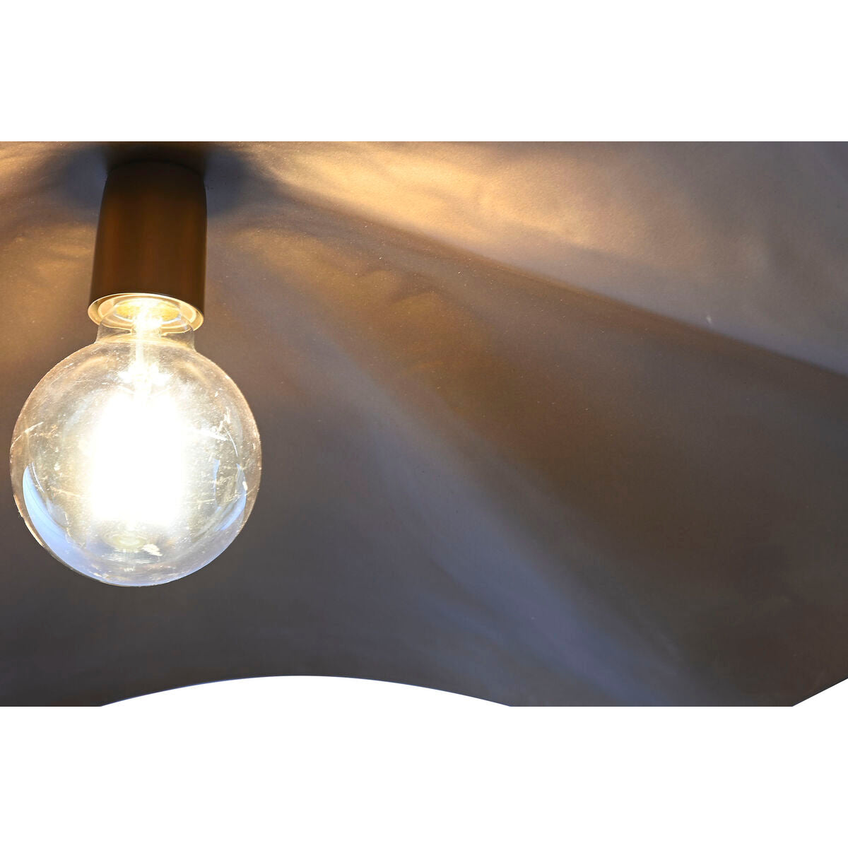 Taklampa Home ESPRIT Vit Gyllene Metall Järn 50 W 77 x 77 x 16 cm finns hos Nordekko