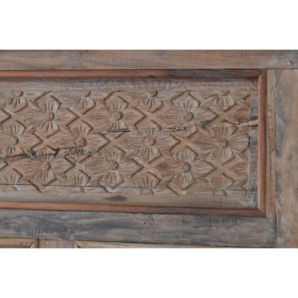 V1H01B7E61FB365D567032FAAD352F32D90RP3