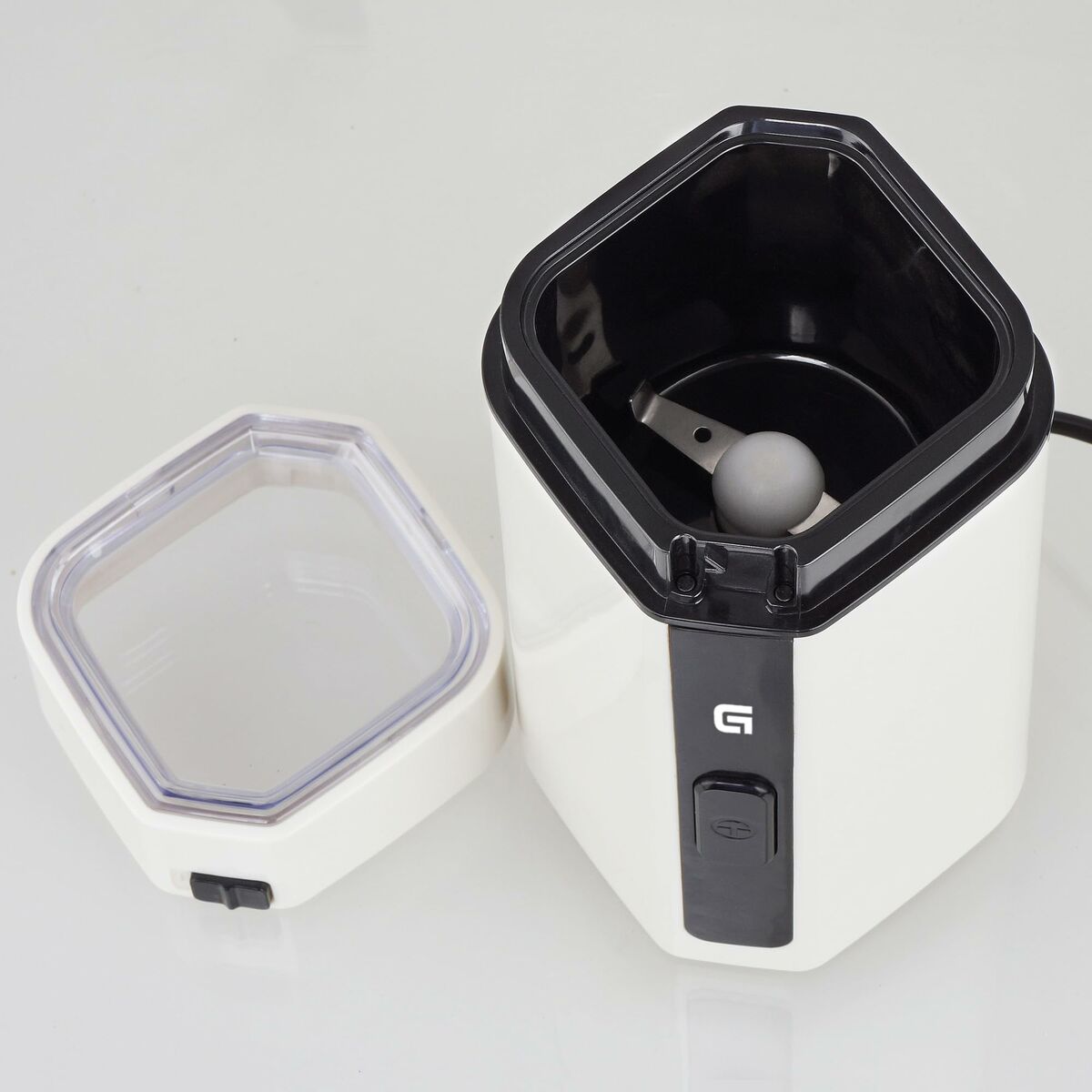 Elektrisk kvarn Grunkel MO-150BL 150 W Vit 50 g finns hos Nordekko