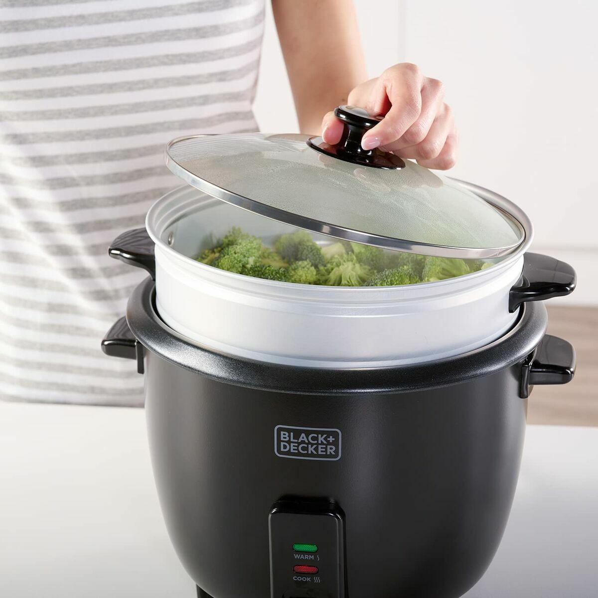 riskokaren Black & Decker BXRC1800E Svart 1,8 L Vit Aluminium 700 W finns hos Nordekko