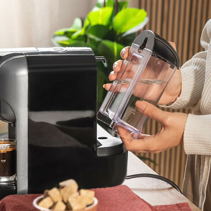 Kaffekapslar Cecotec FreeStyle Compact 1450 W Svart 19 bar 600 ml finns hos Nordekko