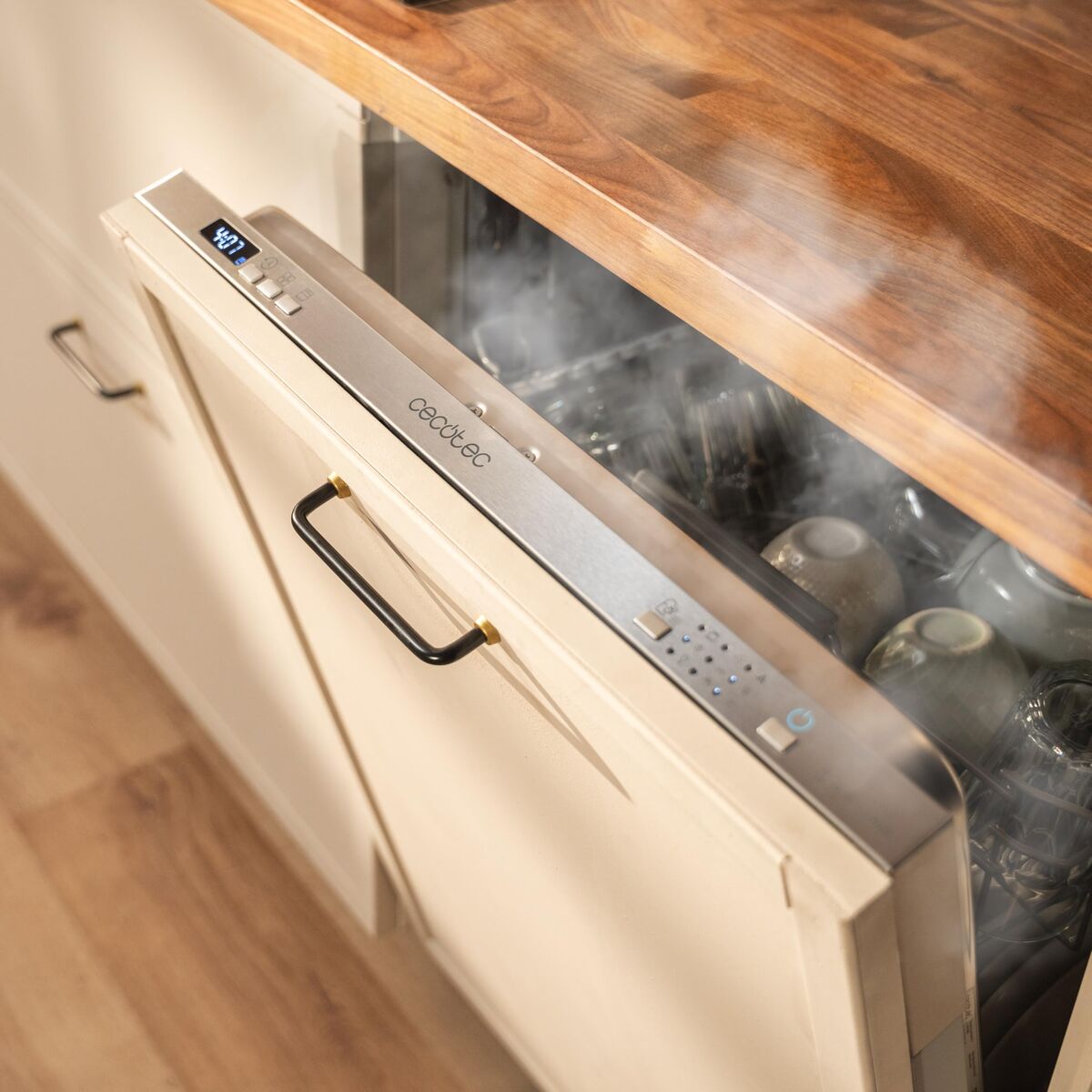 Cecotec Integrerbar diskmaskin 60 cm Bolero Aguazero 6500 Full-BI C 15 tjänster stål finns hos Nordekko