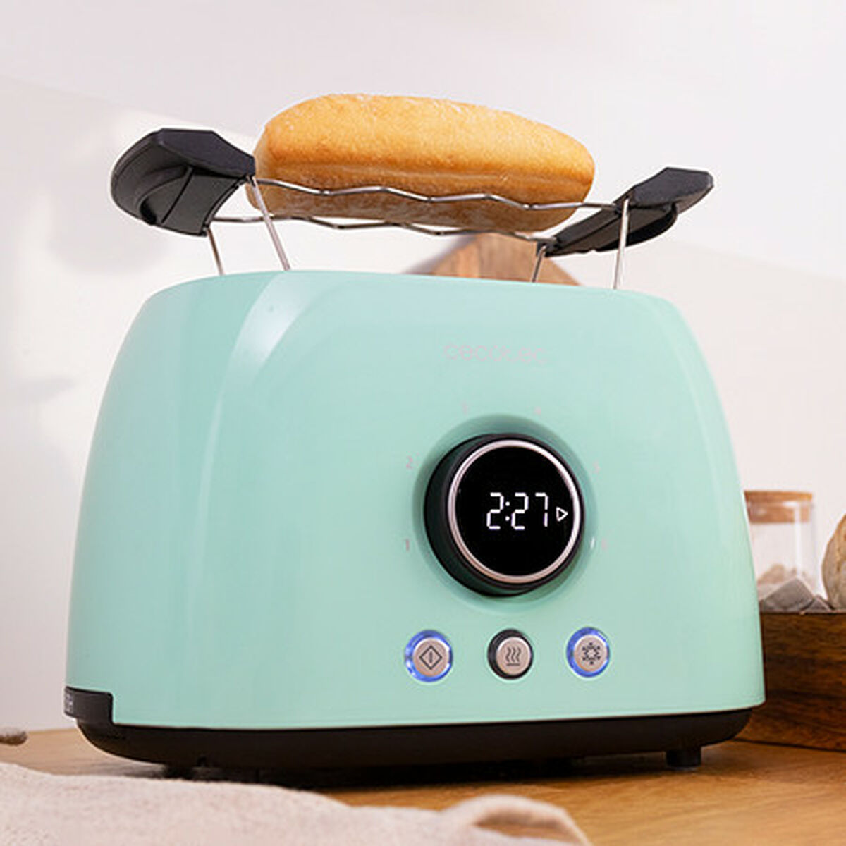 Brödrost Cecotec ClassicToast 8000 Blue Double 800 W Blå finns hos Nordekko