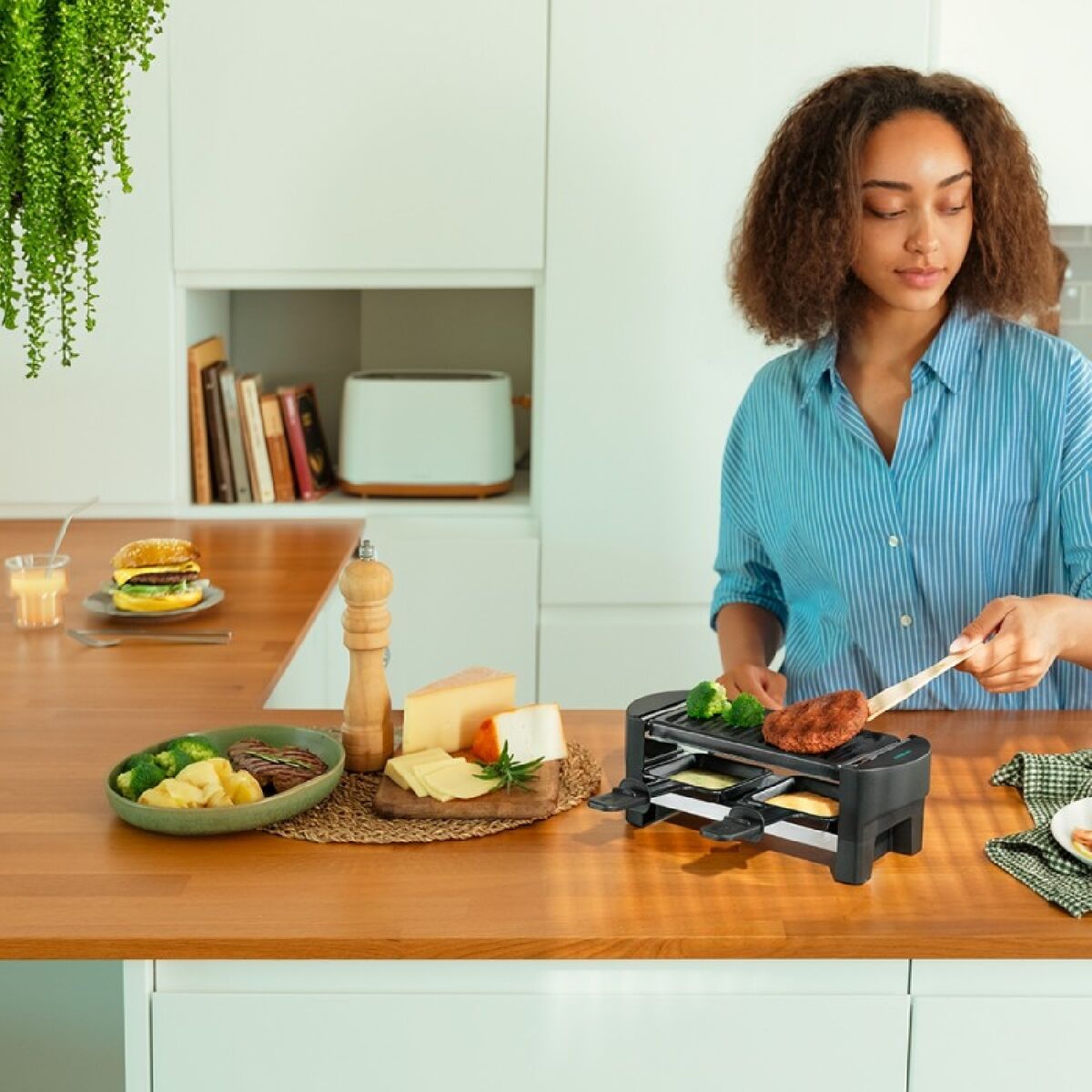 Raclette Cecotec 3200 Pocket Svart finns hos Nordekko