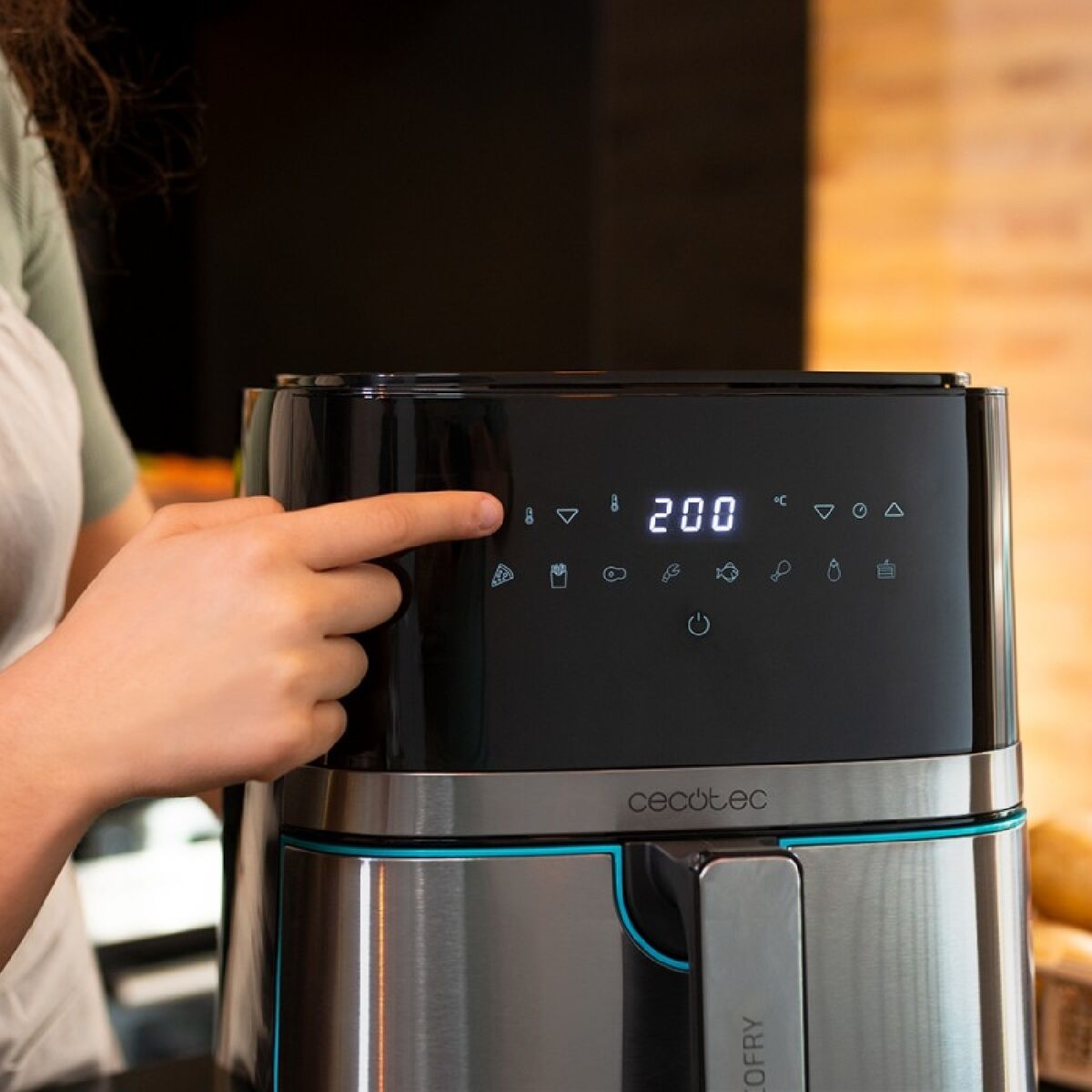 V5H81976304A7E3364D544C3FA8ED80F3A3R6968109P4