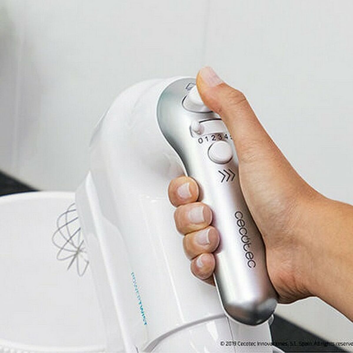 V11HEAE8897E83CD7EB52BEC40B265777FE6R6938262P3