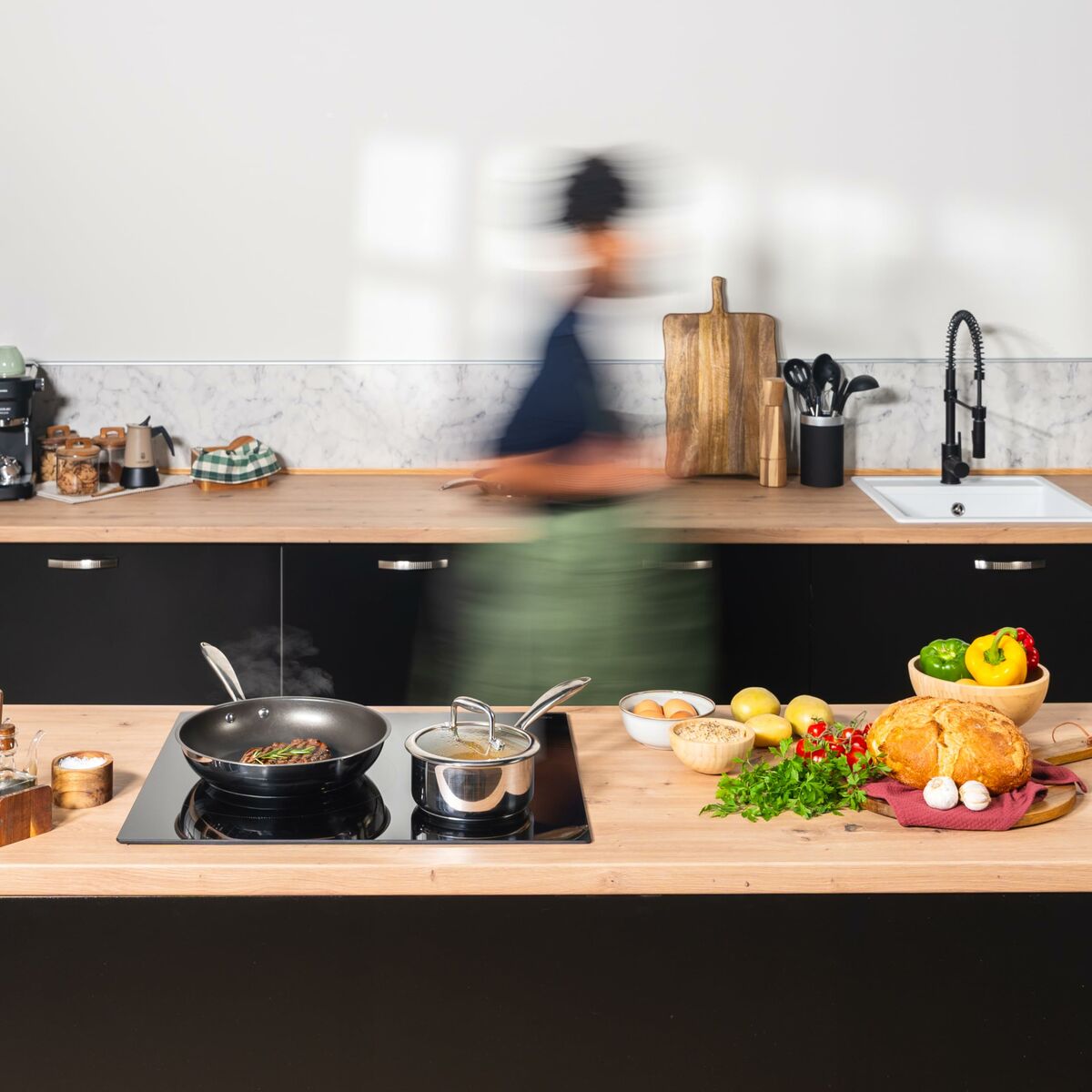 V2H51B6552C46B3FB732586B1A3814A115FR7402270P6