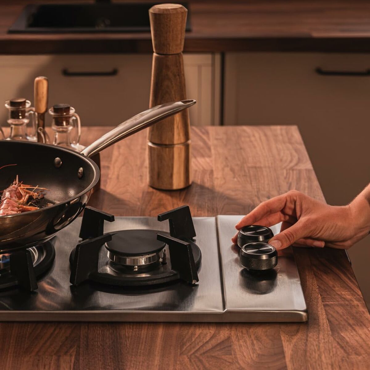 V2H5736FFE541C8A77230A6122FA6F07C9CR7402583P9