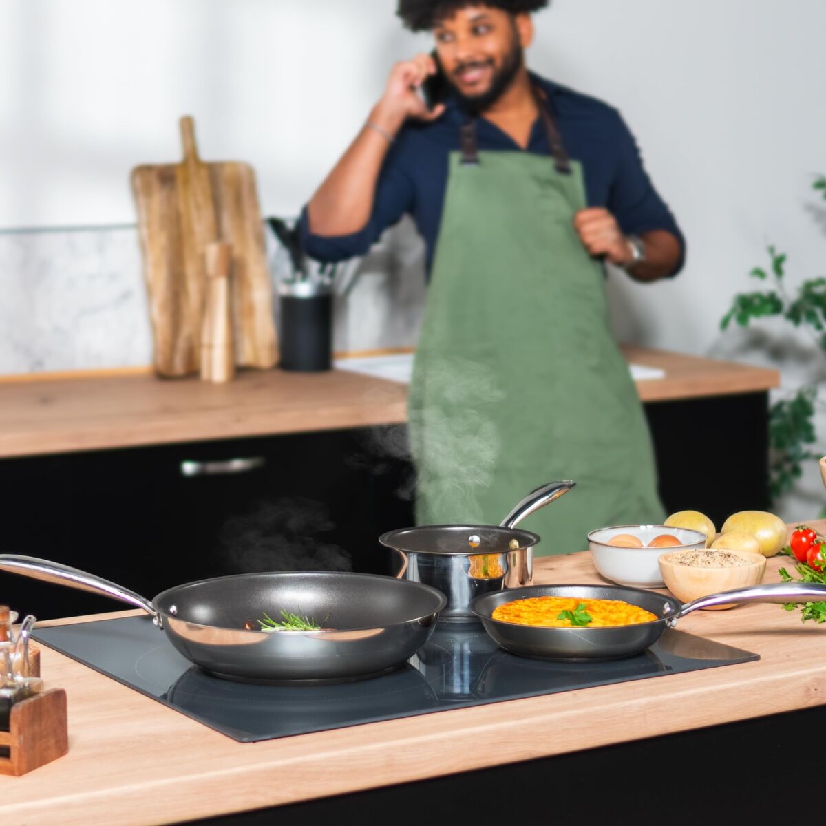 Induktionshäll Cecotec Squad I 3600 FullFlex 7400 W finns hos Nordekko