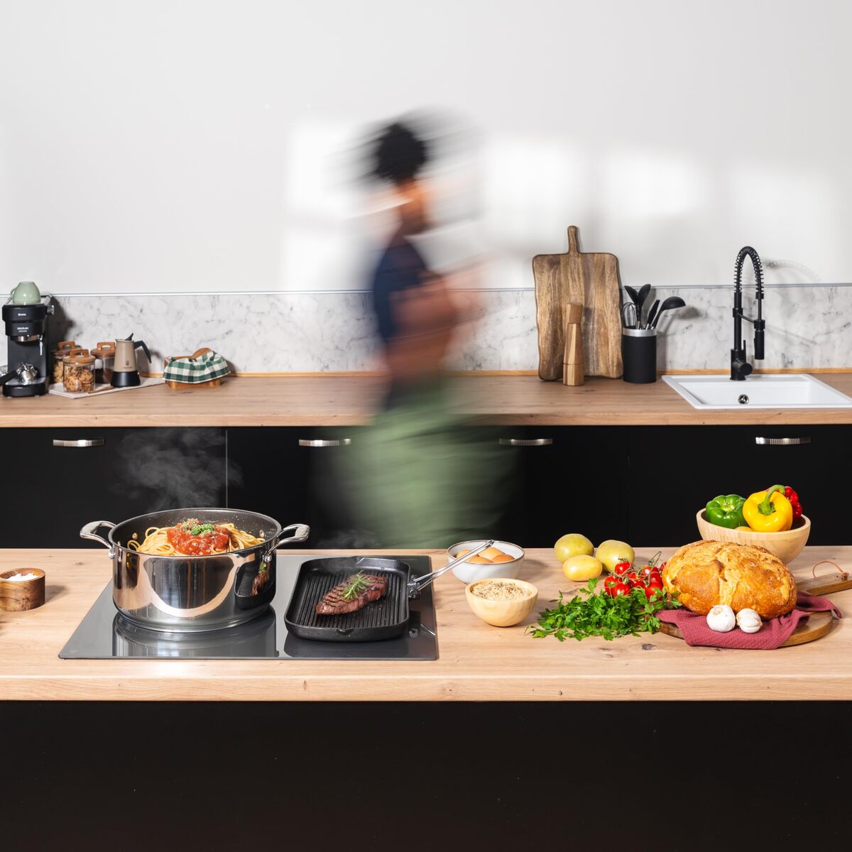 Induktionshäll Cecotec Squad I 3600 FullFlex 7400 W finns hos Nordekko