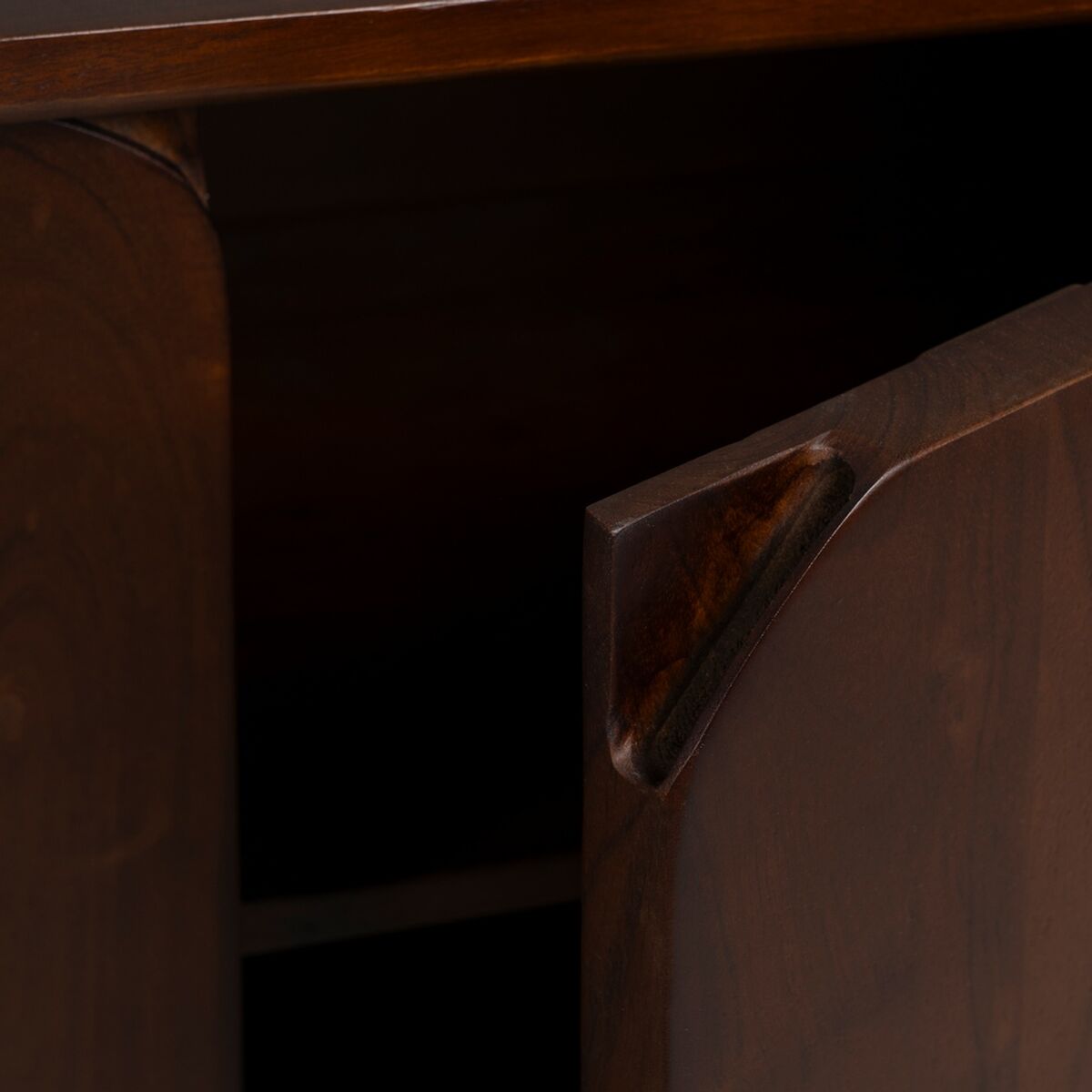 V3H09EF46925A5C4CD656C2EA83CEB5690CR5480470P6