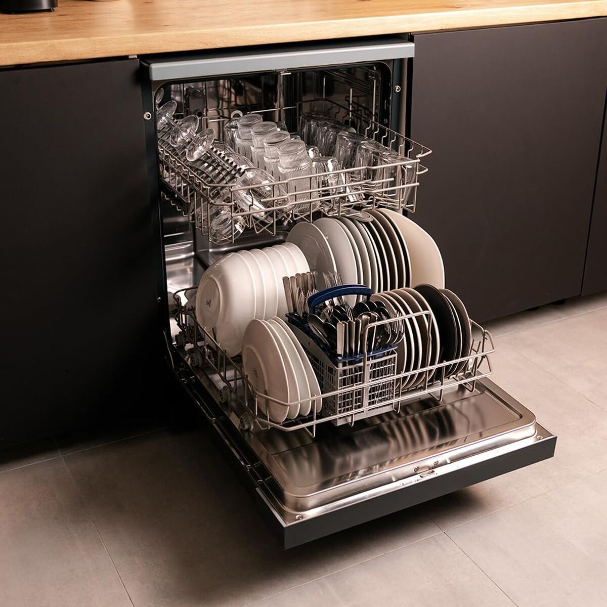 V3HDED10F606DD3E8A4A7EBE4A9D326A348R7549733P7