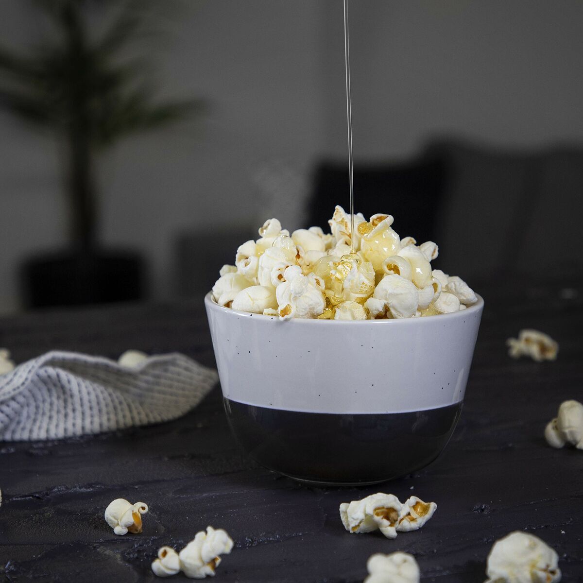 Popcornmaskin Princess 01.292986.01.001 1100 W Vit finns hos Nordekko