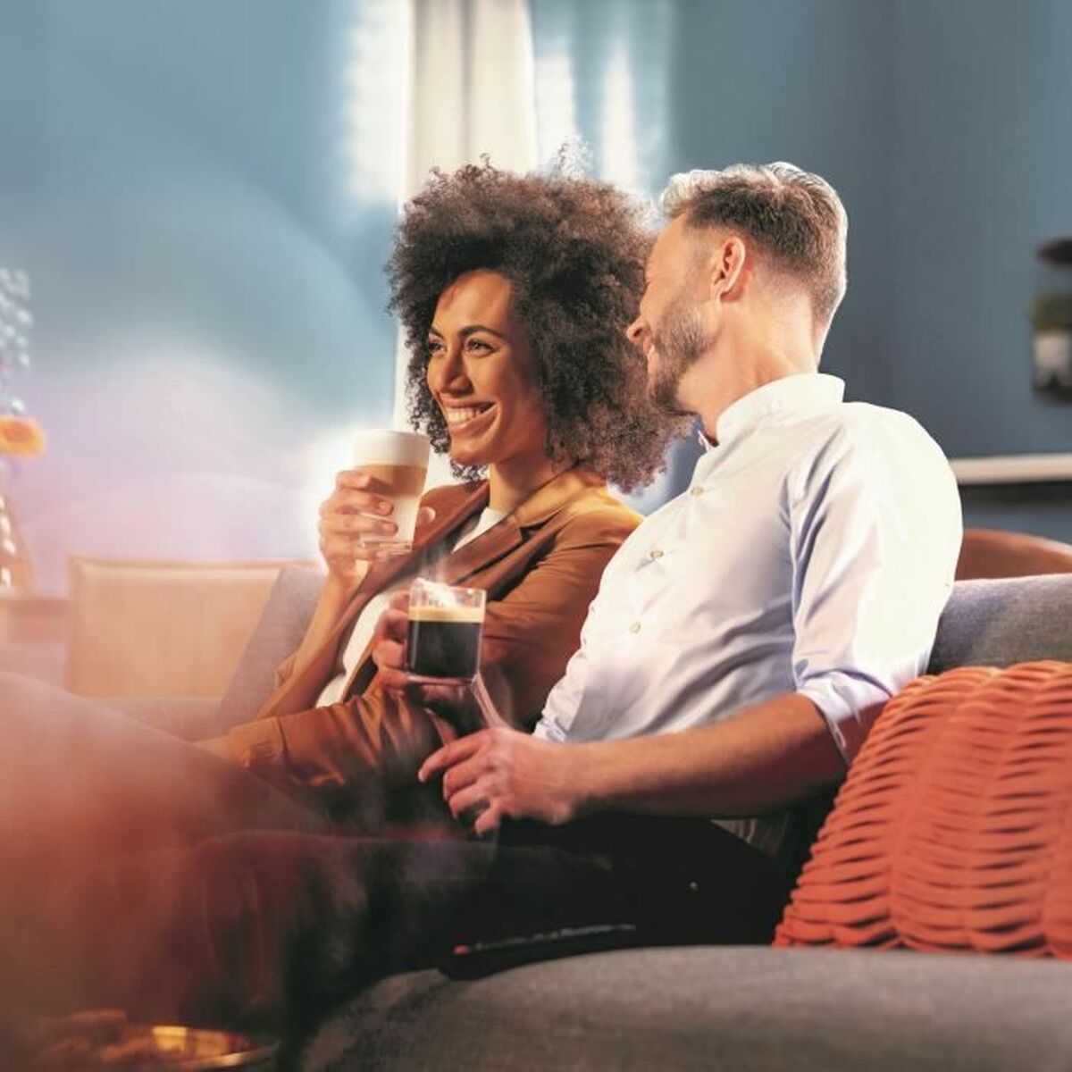 Superautomatisk kaffebryggare Philips EP2336/40 230 W 15 bar 1,8 L Svart finns hos Nordekko
